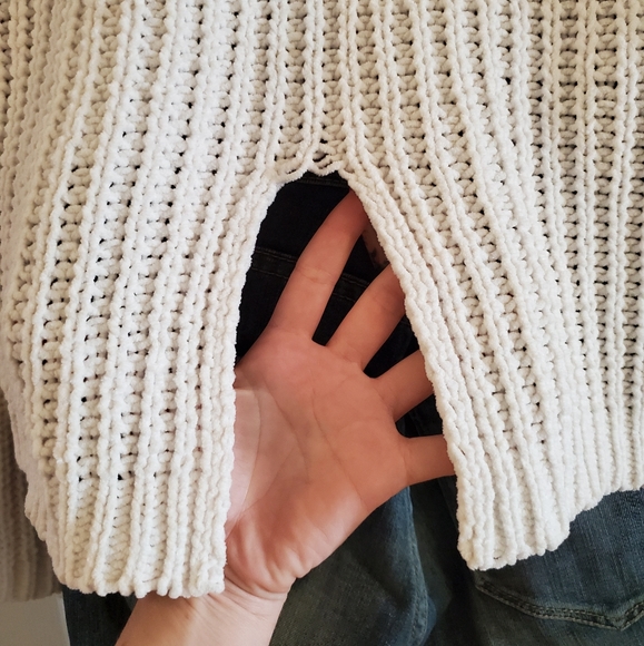 🆕️🍂 Young Fabulous & Broke Hooded Knit - Picture 6 of 8